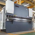 Mašina za savijanje čeličnih ploča za lim